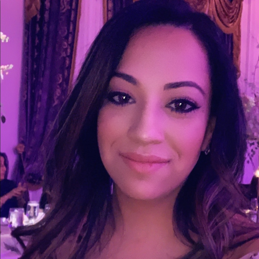 Meet your Posher, Sahar